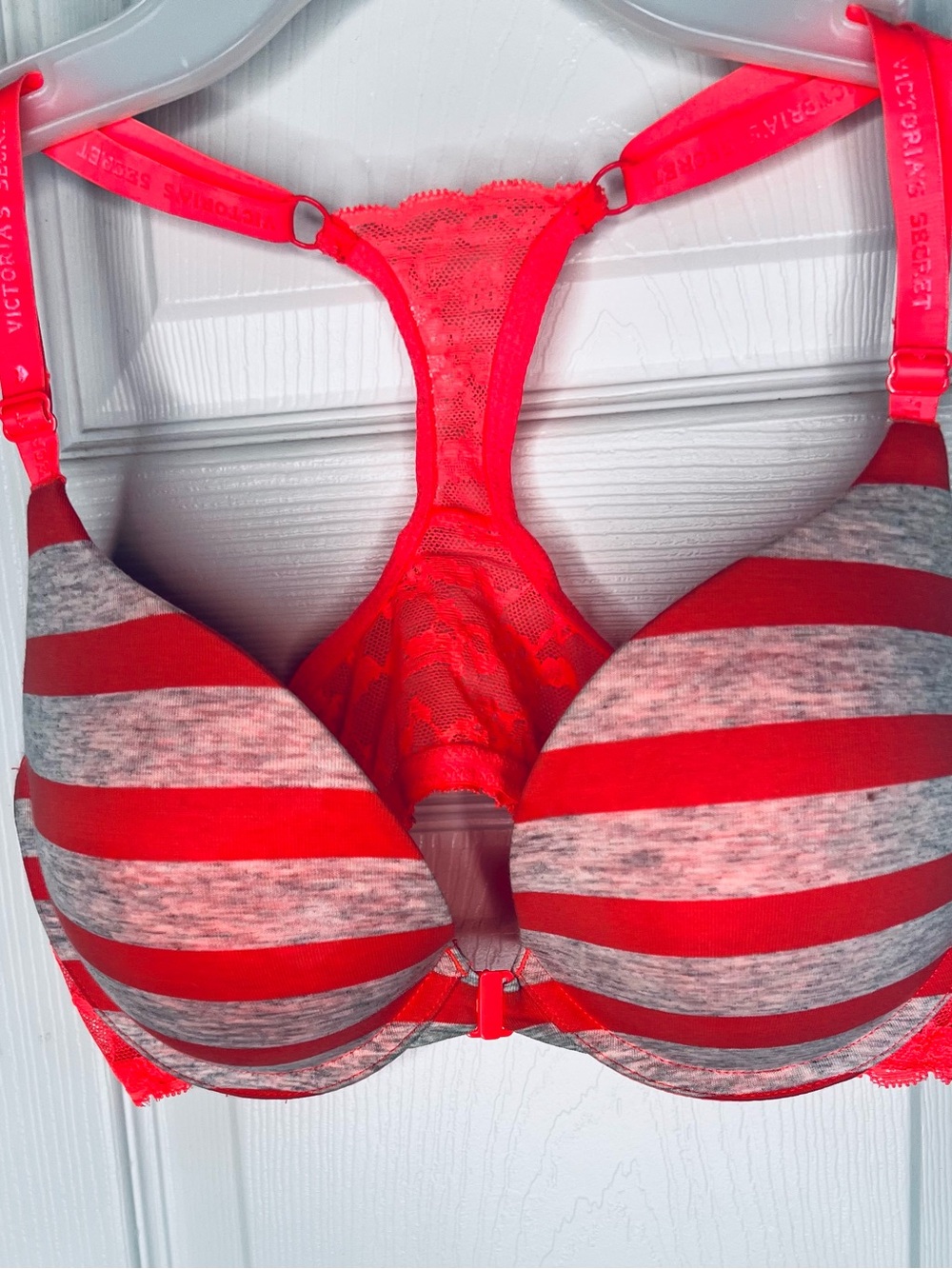 Victoria's Secret  Sz 36C Red & Gray Striped Racerback Push-Up Bra